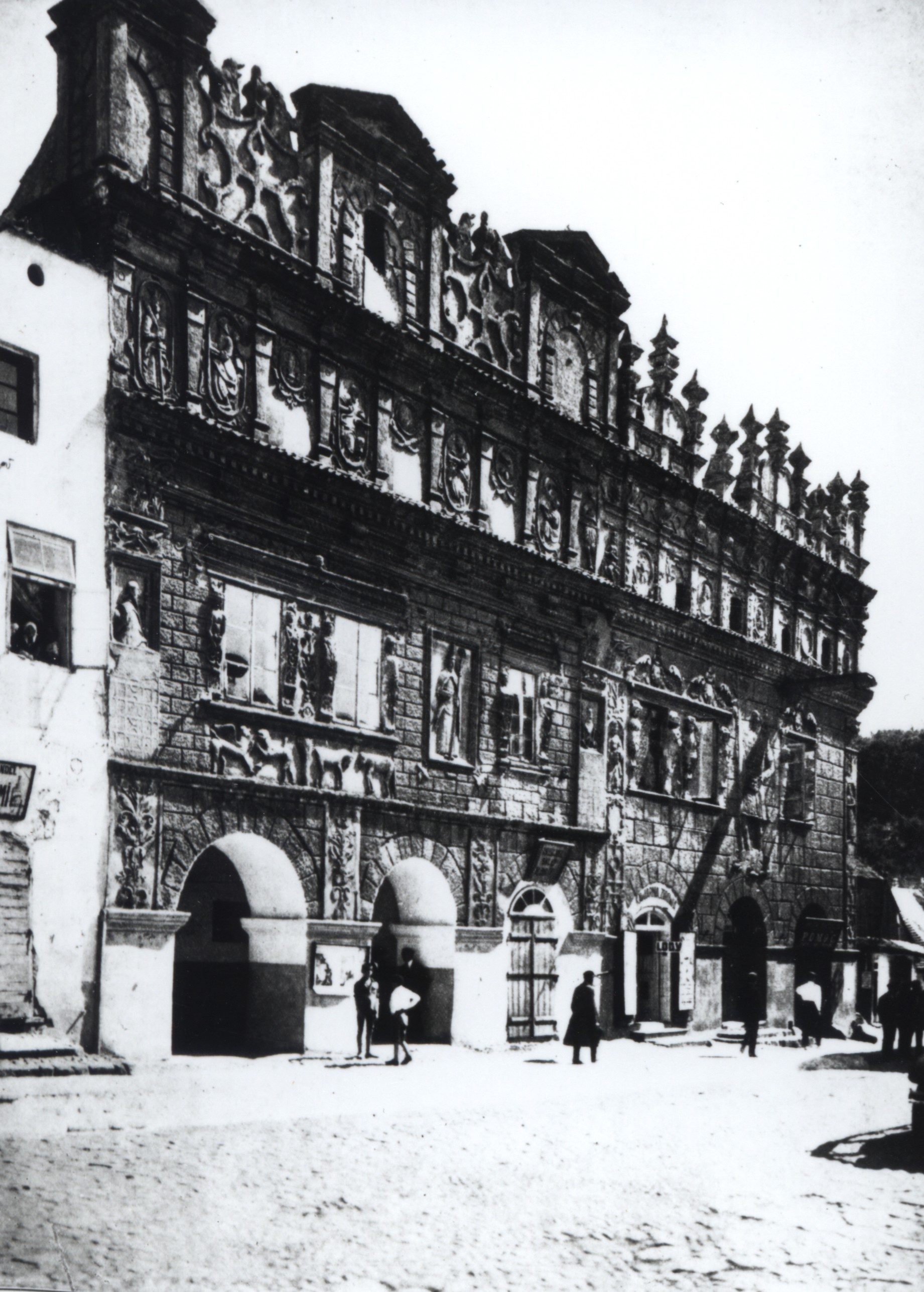 Kazimierz Dolny, Rynek 14. Portrait of Arrivals.